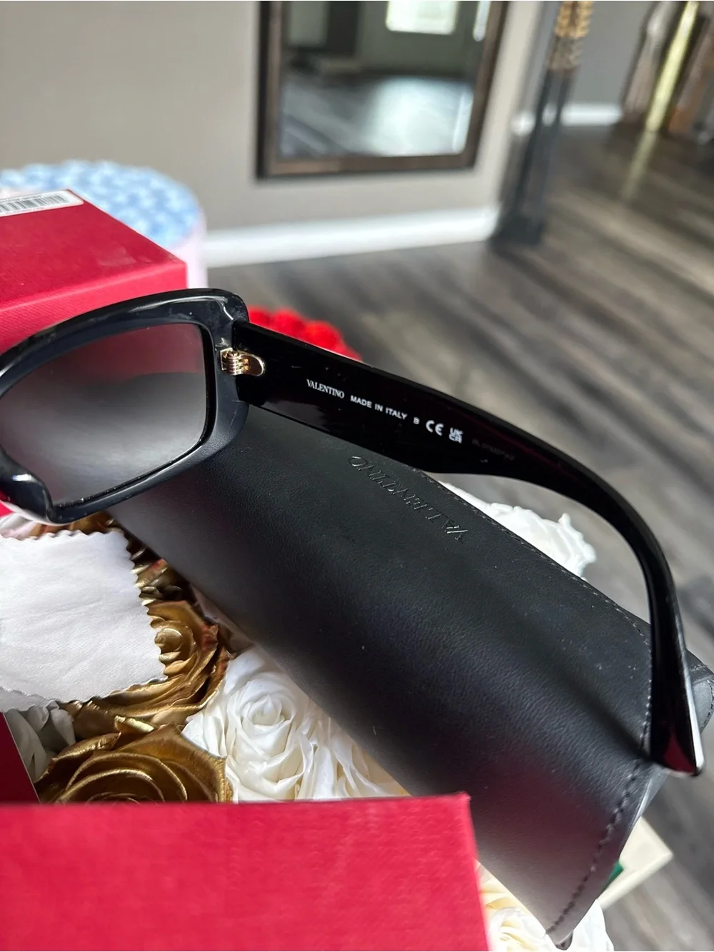 Valentino good used